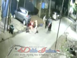 Viral Video Driver Gojek Tarung Dengan 4 Orang Begal
