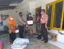 Bentuk Kepedulian, Puskesmas Kamoning Bersama Babinsa Dan Babhinkamtibmas Salurkan Bantuan