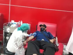 Awal Tahun anggota Awak Media Delik Jatim.com ikut Partisipasi Donor Darah