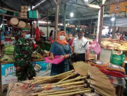 Pasar Harjodaksino Jadi Sasaran Edukasi Penerapan PPKM