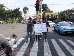 Kemanusian Untuk Membantu Sesama, Rekan Rekan Kuliah Galang Donasi