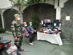 Babinsa Kelurahan Jayengan Penerapan PPKM di Wilayah Binaannya