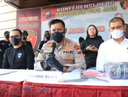 Tiga Tersangka Sindikat Curat Harus Pasrah Di Ringkus Jatanras Ditreskrimum Polda Jatim