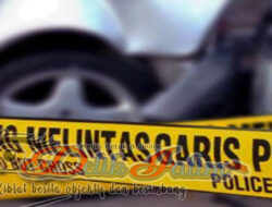 Ambulan Hantam Mobil Avanza Dan Pesepeda