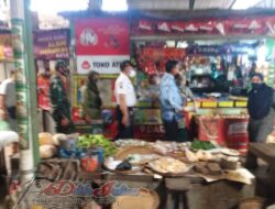 Danramil 03 Serengan Sidak Penerapan Prokes di Pasar Tradisional Harjodaksino