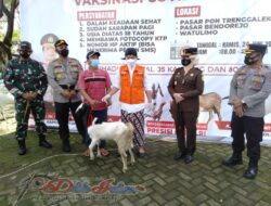 Kapolres Trenggalek Tinjau Vaksinasi Massal Berhadiah