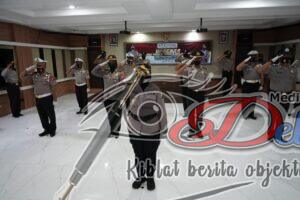 Polres Pelabuhan Tanjung Perak Giat Upacara Kenaikan Pangkat Secara Virtual