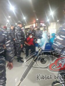 Laksamana Yudo Margono Tinjau Serbuan Vaksin di Bandara Internasional Juanda