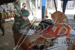 Vaksinasi TNI Polri Sasar 400 Santri Ponpes Al Huda Doglo