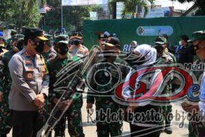 Panglima TNI Apresiasi Kolaborasi Tim Nakes, Babinsa dan Bhabinkamtibmas Saat Kunjungan