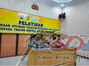 Kapolres Lumajang Berikan Pelatihan Bhabinkamtibmas Penggunaan Aplikasi Silacak dan InaRISK