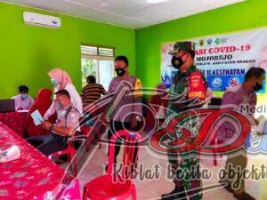 Pastikan Vaksinasi Sesuai Prokes Babinsa Mojorejo Kawal Hingga Selesai