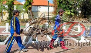 Peduli Zona History, Relawan Kota Pasuruan Resik-Resik TMP