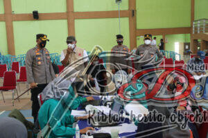 Kapolres Ngawi Tinjau Pelaksanaan Vaksinasi Dosis Ke 2 di GOR Bung Hatta