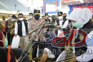 Forkopimda Jatim Melaksanakan Vaksinasi Berbasis Komunitas Kampus Di Upn Surabaya