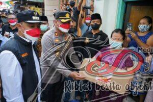Kapolres Tanjung Perak Bersama Forkopimda Dampingi Walikota Surabaya Bagikan Bansos