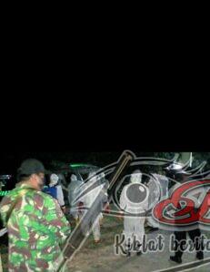 Babinsa Kawal Pemakaman Covid 19 Sekalipun Malam Hari