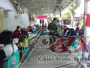 Babinsa Kawal Vaksinasi Berharap Pandemi Berakhir