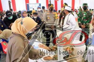 Ribuan Santri Ponpes Ikuti Vaksinasi Serentak yang Dipantau Presiden Joko Widodo