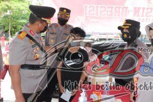 Selain Upacara Ziarah HUT TNI Ke-76, Wakapolda Jatim Tinjau Vaksinasi di Kota Blitar