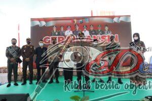 Kapolda Jatim Tinjau Vaksinasi Presisi di Ponpes Mambaul Ma’arif, Denanyar, Jombang