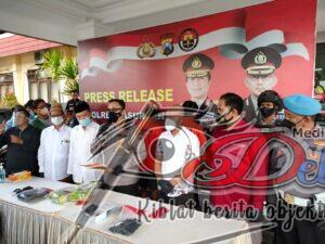 Amankan 2 Kg Sabu-sabu, Dua Tersangka Diringkus Satresnarkoba Polres Pasuruan