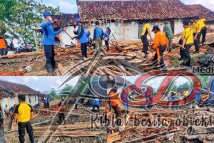 Angin Puting Beliung Disertai Hujan Robohkan Rumah  Dan Tewaskan Ternak