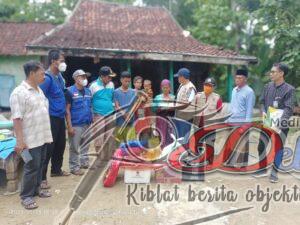 Hujan dan Angin Kencang Rusak Rumah Warga, Dinsos Sampang Berikan Bantuan