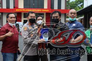 Kapolres Jember Dinobatkan Sebagai Bapak Ojek Online Jember