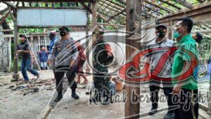 Kompak , Polsek Jambon Bersama 3 Pilar Bantu Rutilahu Warga Tidak Mampu