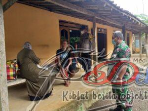 Percepat Herd Immunity, Babinsa Koramil 12 Simo Jemput Bola Warga