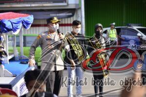 Polisi Gunakan Gerobak Vaksin di Pasar Untuk Tingkatkan Capaian Vaksinasi Lansia