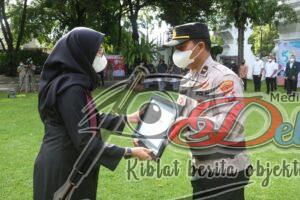 Hari Kesehatan Nasional 2021, Polresta Banyuwangi Mendapatkan Penghargaan Dari Bupati Ipuk
