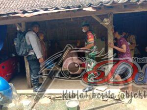 Dapatkan Perhatian Lansia Antusias Dapat Suntik Vaksin