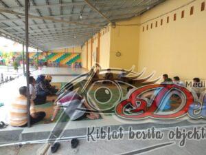 Hadiri Pertemuan Rutin Pengurus Gapoktan, Babinsa Sampaikan Himbauan Prokes