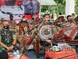 Tinjau Vaksin Serentak di Bangkalan, Wakapolda Jatim Beri Motivasi Warga dan Santri Sukseskan Vaksinasi