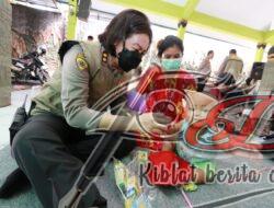 Polri Berikan Dukungan Psikososial Terhadap Warga Terdampak Erupsi Semeru