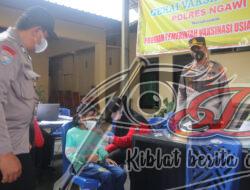 Kapolres Ngawi Tinjau Pelaksanaan Vaksinasi Dosis 1 Bagi Anak-anak
