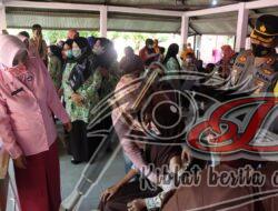 Polres Gresik Gelar Vaksinasi Murid SLB Kemala Bhayangkari