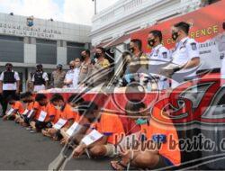 Jelang Tahun Baru, Satresnarkoba Polrestabes Surabaya Bekuk 8 Tersangka Pengedar Narkoba