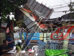 Angin Kencang dan Hujan Deras Terjang 5 Kecamatan, Dinsos Tagana Sidoarjo Distribusikan Bantuan