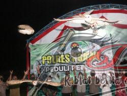 Peduli Petani, Polres Ngawi Lepas Burung Hantu di Area Persawahan