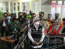 Antisipasi Kerumunan di Malam Pergantian Tahun, Forkopimda Jatim Cek Pos Pengamanan