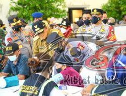 Kapolri Tinjau Akselerasi Vaksinasi Serentak se-Indonesia