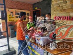 Satlantas Polres Ngawi Gelar ‘Warung Berkah Nasi Gratis’