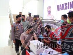 Ratusan Personel Polres Gresik Terima Vaksinasi Booster