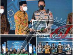 Peringatan Hari Jadi Kabupaten Sidoarjo ke-163, Kapolresta Sidoarjo Raih Vaccine Heroes