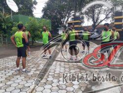 Jaga Kesehatan Dan Kebugaran Tubuh Anggota Koramil 01/Sragen Laksanakan Olahraga