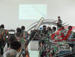 Tindak Lanjuti Arahan Pimpinan, Danpuslatpurmar 3 Grati Berikan Jam Komandan