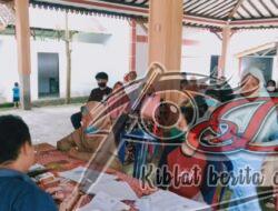 Babinsa Dampingi Pendistribusian Bantuan Sosial Warga Mojosongo